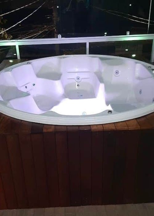 banheira hidromassagem 2